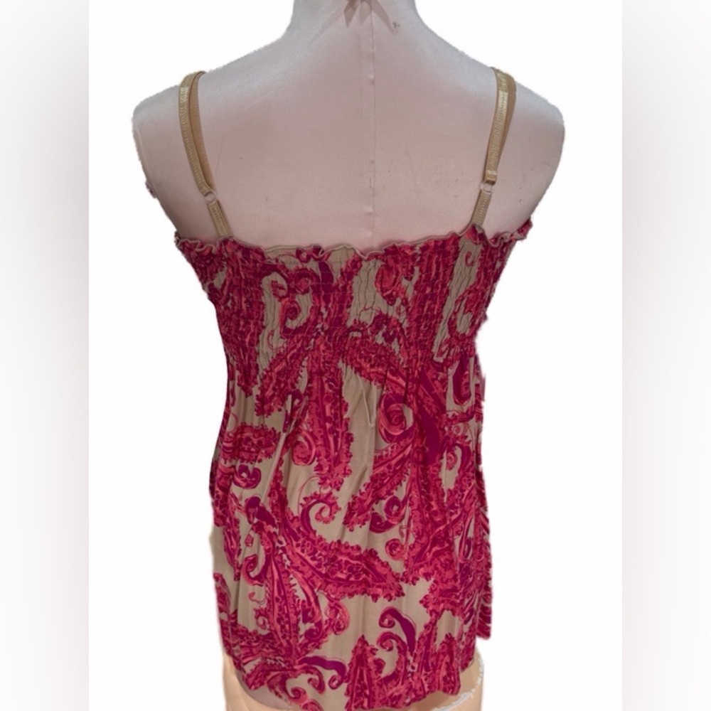 Women’s Pink Paisley V-Neck Top - Picture 3 of 5